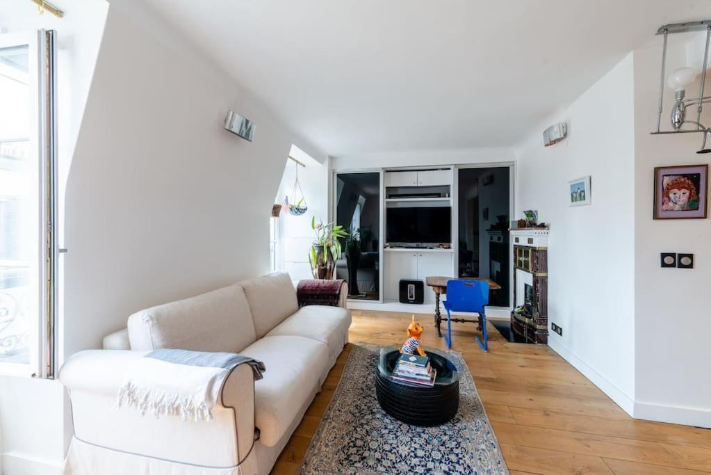Appartement Vue Tour Eiffel Paris Exteriör bild