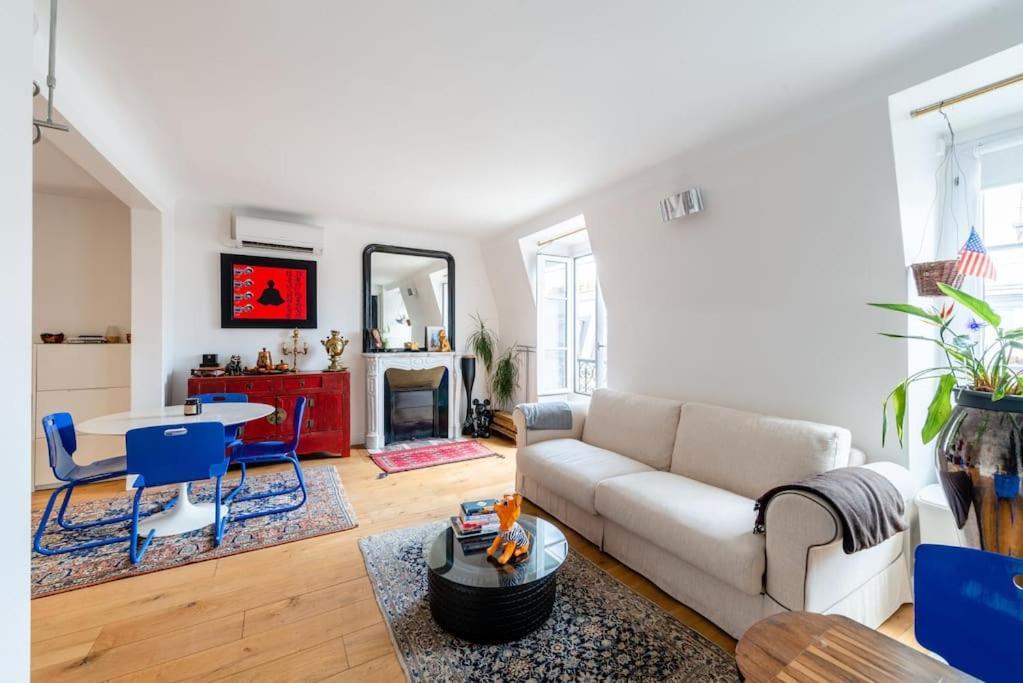 Appartement Vue Tour Eiffel Paris Exteriör bild